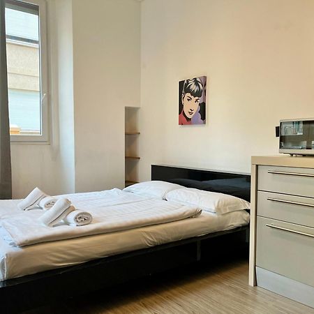 Guesthouse University By Lr - Self Check In Lugano Bagian luar foto