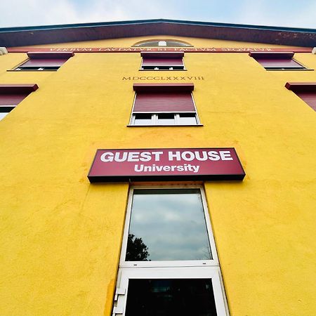 Guesthouse University By Lr - Self Check In Lugano Bagian luar foto