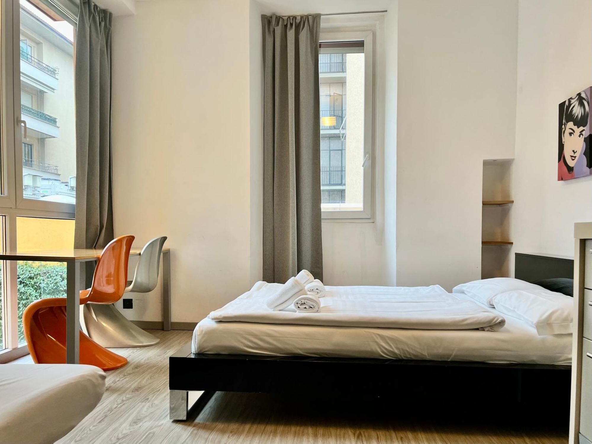 Guesthouse University By Lr - Self Check In Lugano Bagian luar foto