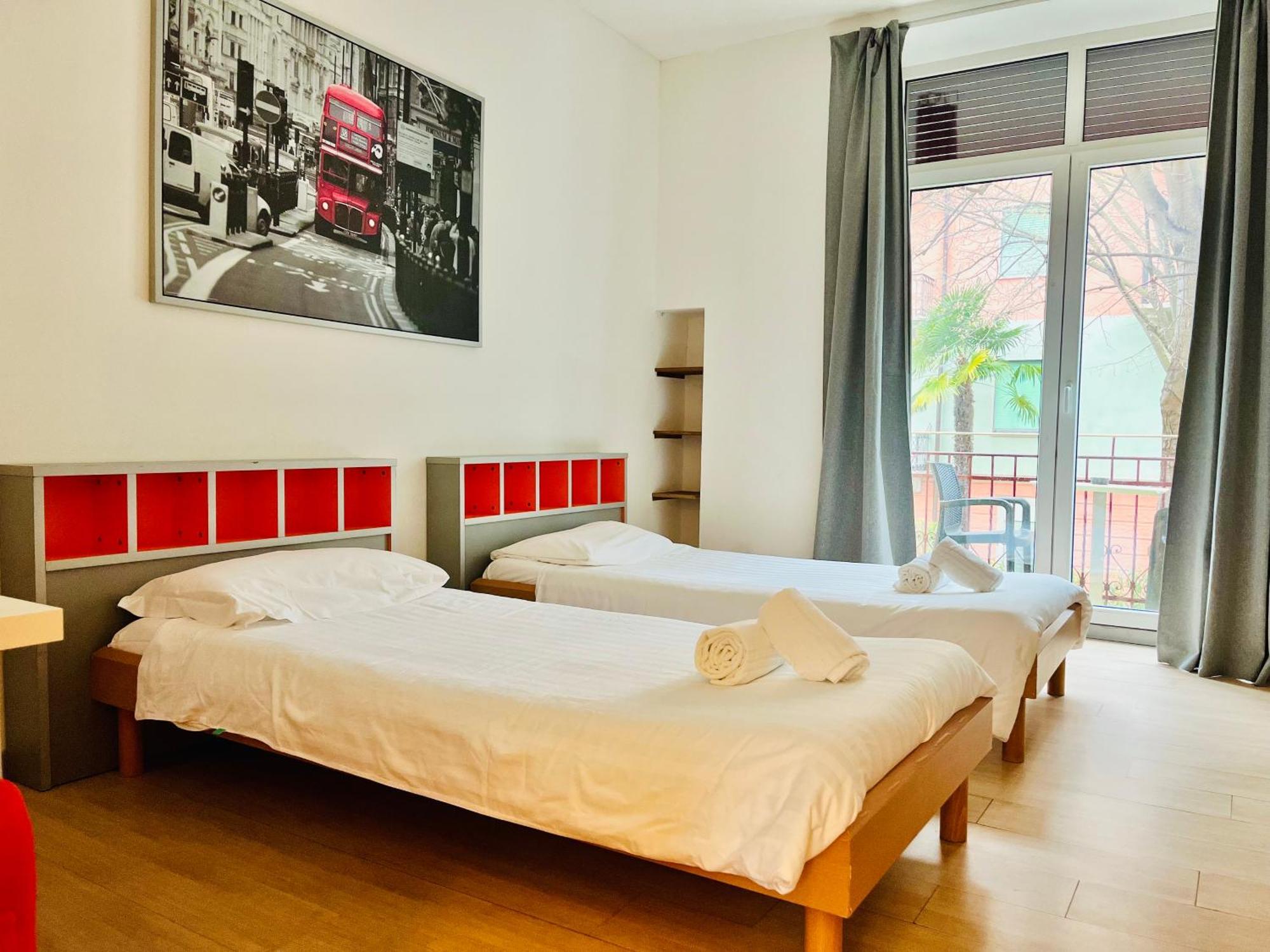 Guesthouse University By Lr - Self Check In Lugano Bagian luar foto